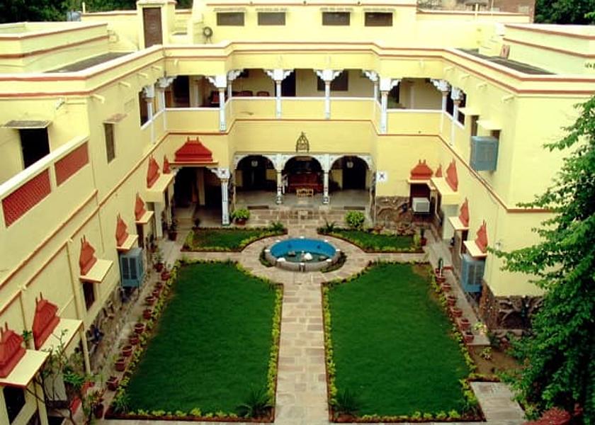 Rajasthan Bundi top view